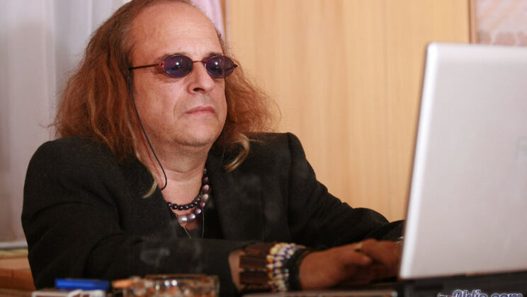 [Oldje] - Old Man Fucks Skinny Brunette In Doggystyle - Michaela Marti - Manfred