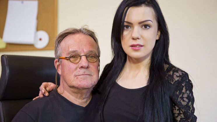 [Oldje] - Natural Tits Secretary Gets Facial - Harry - Luize Saint