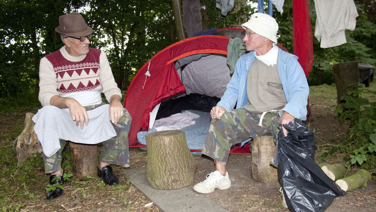 [Oldje] - Outdoor Threesome for a Good Cause - John - David - Lora Summer