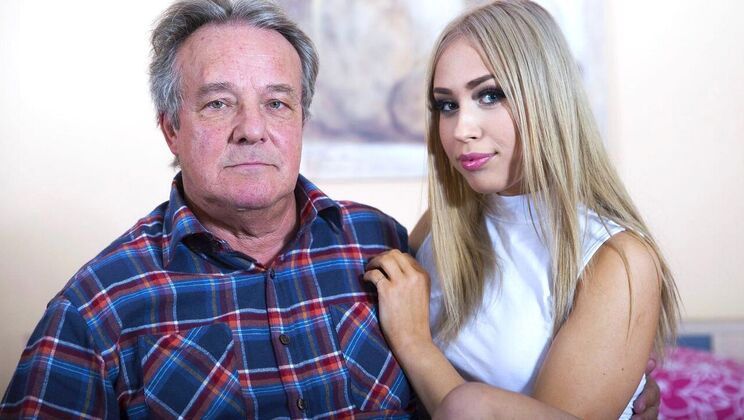 [Oldje] - Wood You Like Some Hand Action? - Alana Moon - Harry