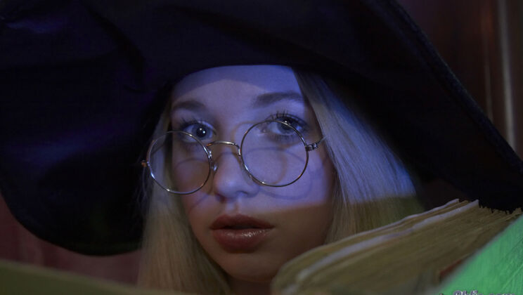 SEX Prediction Comes True with Mimi