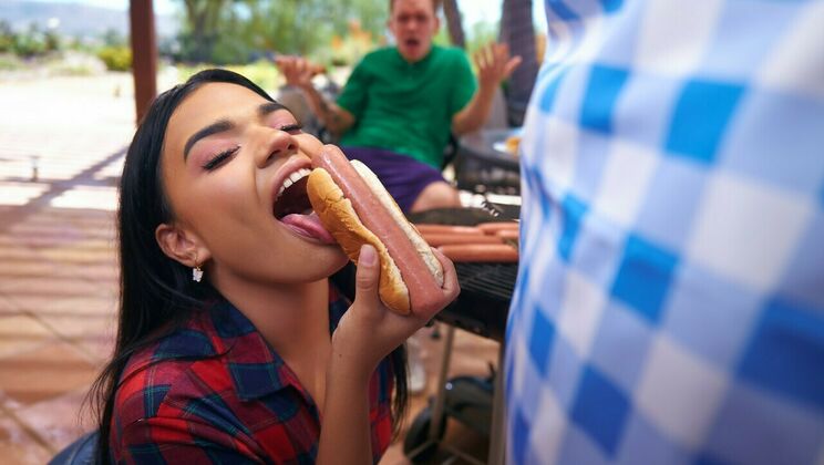 [Dilfed] - Brunette Latina Gets Facial Cumshot Outdoor - Ryan Driller - Summer Col