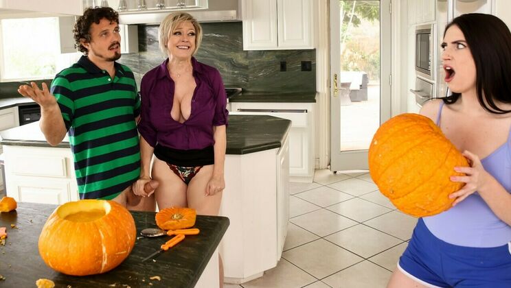 [Milfed] - Pumpkin's Sneaky Blowjob - Dee Williams - Robby Echo