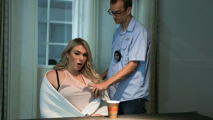 [TransSensual] - Blonde Shemale Gets Cumshot from Chad Diamond - Chad Diamond - Aspen Brooks