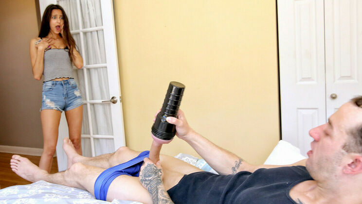 Step Sis Fancies Stepbro's Huge Penis