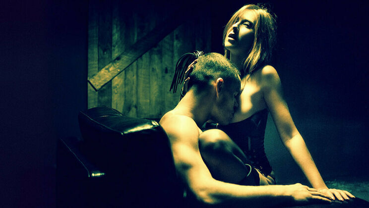 Desire for Natural Tits and Trimmed Pussy