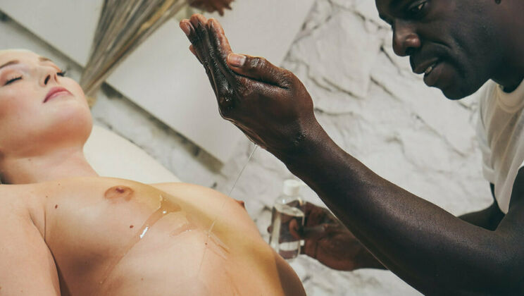 [SexArt] - Kissing and Cuddling During a Sensual Massage - Joss Lescaf - Lovita Fate