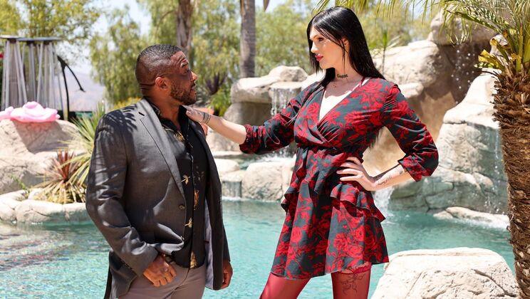 Trans Sugar Baby Anal and Facial for Brunette Nicole