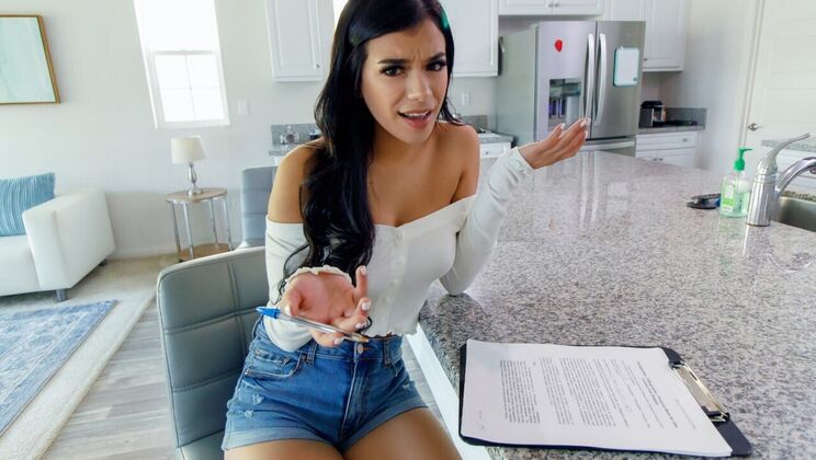 Brunette Bombshell in Doggystyle