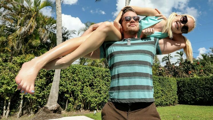 Athletic Teen Blonde Fucks Big Cock Outdoor