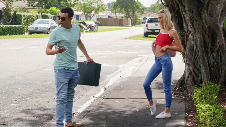 [PublicPickups] - Outdoor Amateur Sex with Sky Pierce and Johnny Love - Sky Pierce - Johnny Love