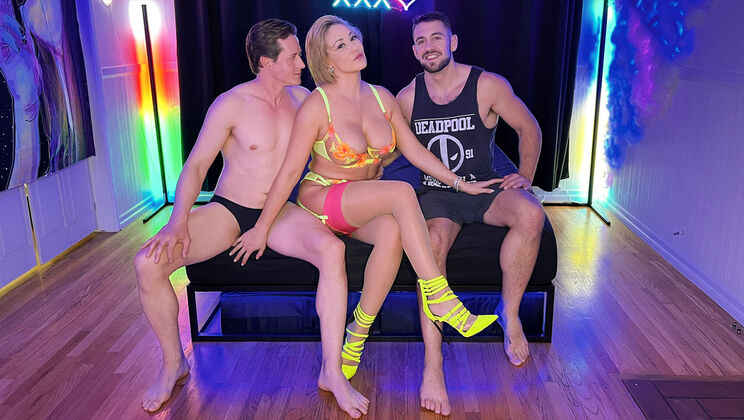 [MYLFXSeries] - Two Makes Her Lucky - Ryan Keely - Dante Colle - Shawn Alff