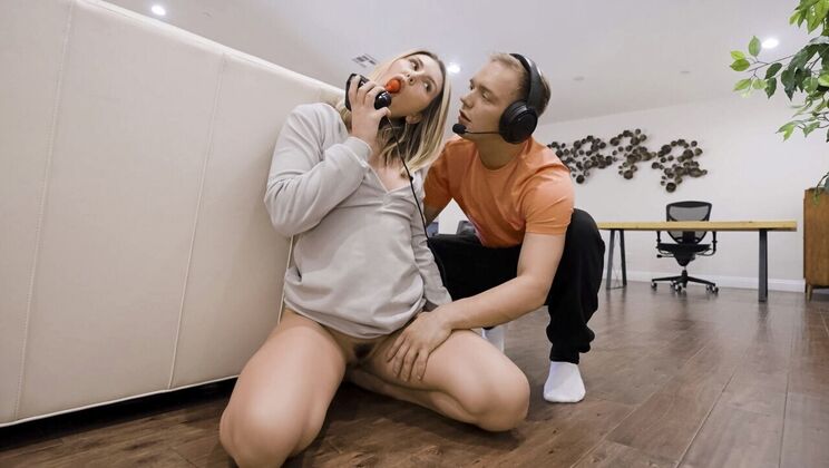 Anal and Blowjob with Paige Owens