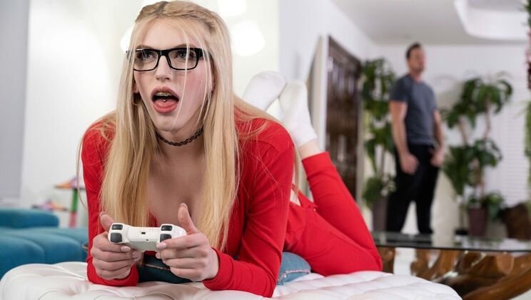 [TransAngels] - Gamer Girl Gets Big Cock - Tony Orlando - Pierce Paris - Izzy Wilde