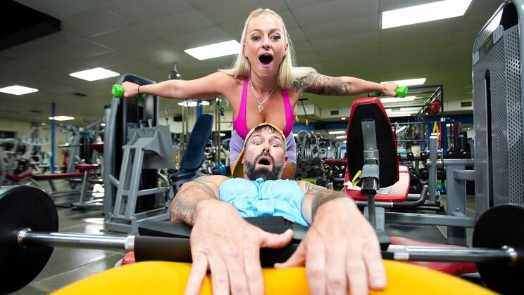 [Brazzers] - Standing Doggystyle with Big Ass Elana Bunnz - GI Joey - Elana Bunnz