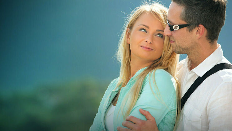 Lutro and Ivana Sugar in Steamy Holiday Affair