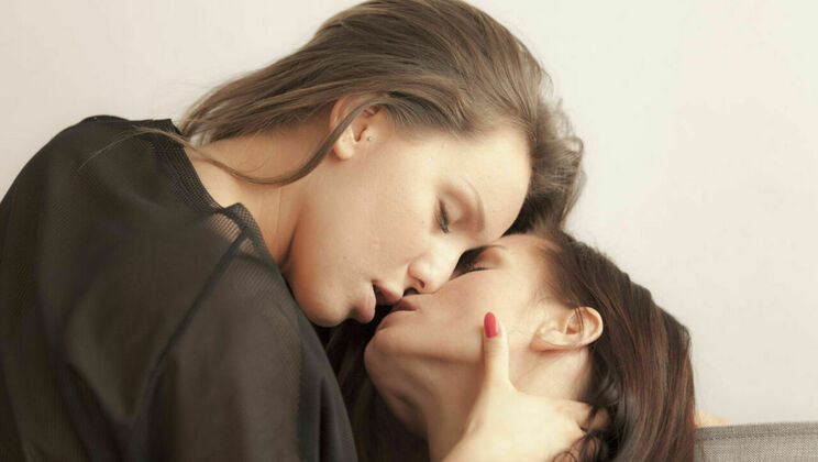 Lesbian Bathroom Sex Fun