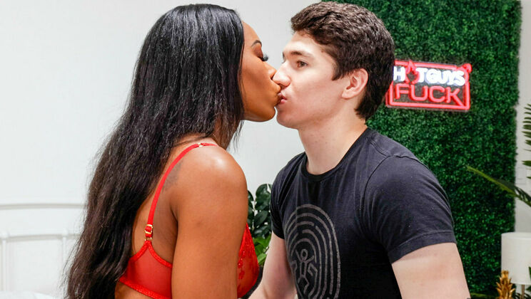 Nadia Jay Deflowers Virgin Fabio Armani