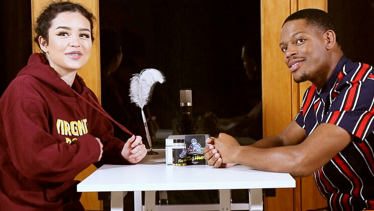 Latina Star Leah Rodriguez Meets Russel West - Part 1