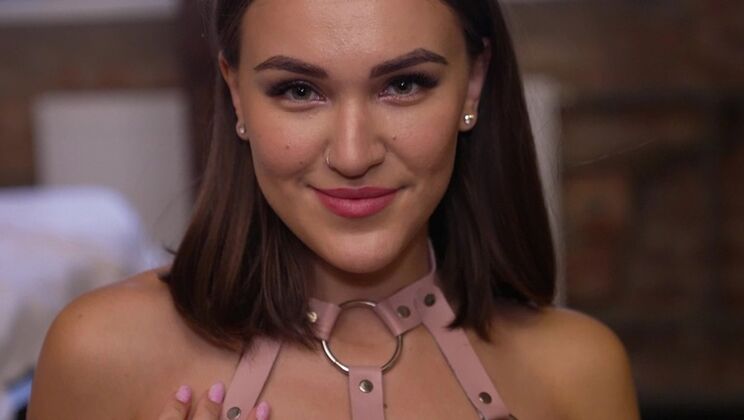 Beautiful Ass MILF in Deepthroat and Rough Sex BDSM