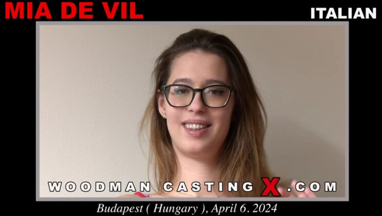 Mia De Vil Casting - Rough DP & Cumshot