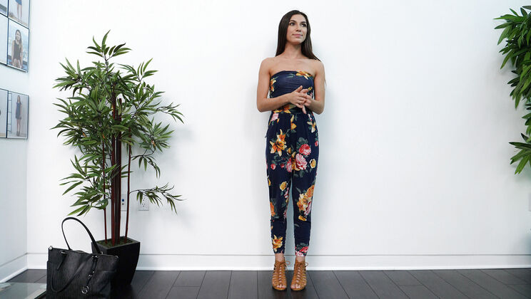 Audition: Gianna Sucks Cock