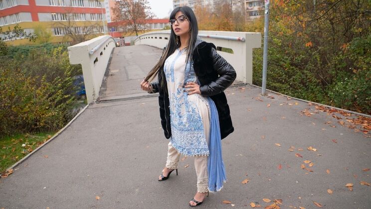  Reverse Cowgirl POV with Aaliyah 