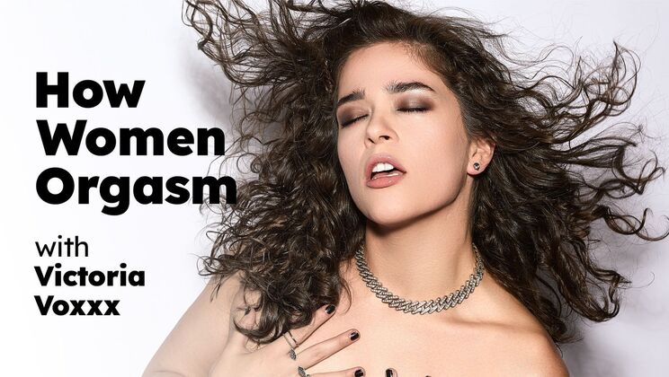 Shaved Pussy Victoria Voxxx Masturbates to Orgasm