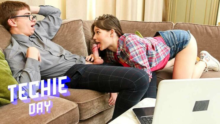 Hot Brunette Fomgosha Haynes Takes Big Cock - Blowjob & Doggystyle