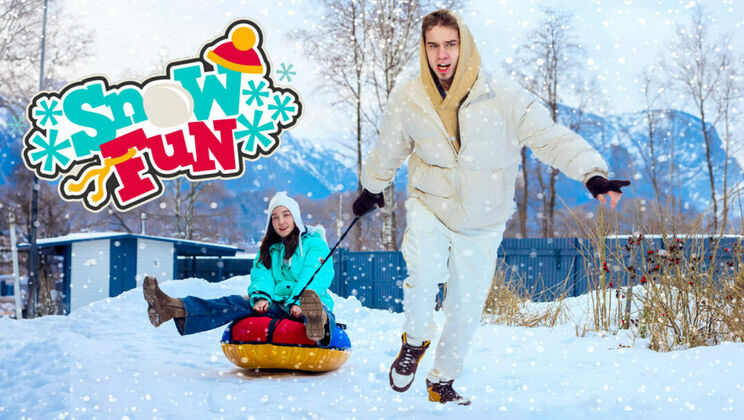 Handjob turns into hardcore fuck with Cristafeer and Sia