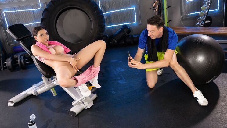[FitnessRooms] - Emily Pink’s Athletic Body Gets Fucked Reverse Cowgirl - Emily Pink - Alexander Tda