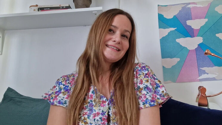 Spin Bottle - German Trailer