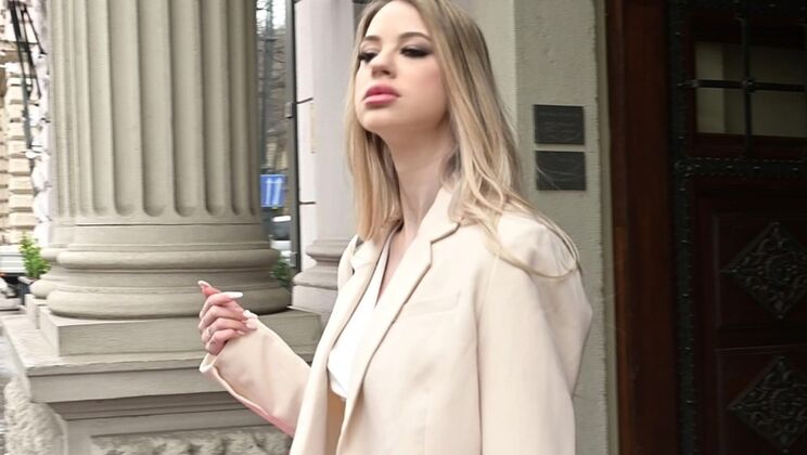 Weathy Blonde Babe Sladyen Skaya’s Hot Double Penetration Session