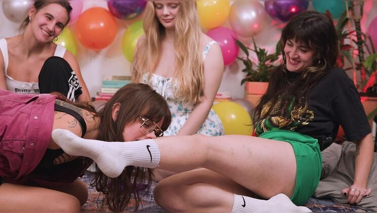 Dare Ring 11 Game: Tattooed Sapphic Babes in Lingerie Orgy