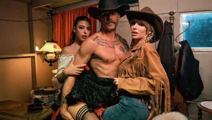 [DigitalPlayground] - Big Ass Brunette Reverse Cowgirl on Big Cock - Kimmy Granger - Scott Nails - Gal Ritchie