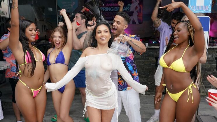 [RKPrime] - Outdoor Sex With Bubble Butt Brunette, Big Cock Cumshot - Mike Ox - Mira Luv