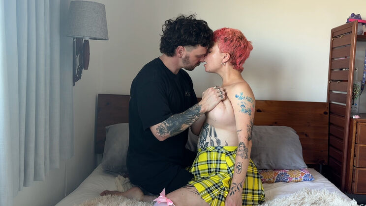 Kissing You: Jesse & Lola Get Intimate