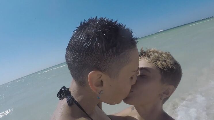 Lesbian Vlog: Renata and Emi in The Mexican Diaries